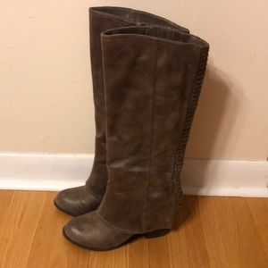 Fergalicious knee high boots!